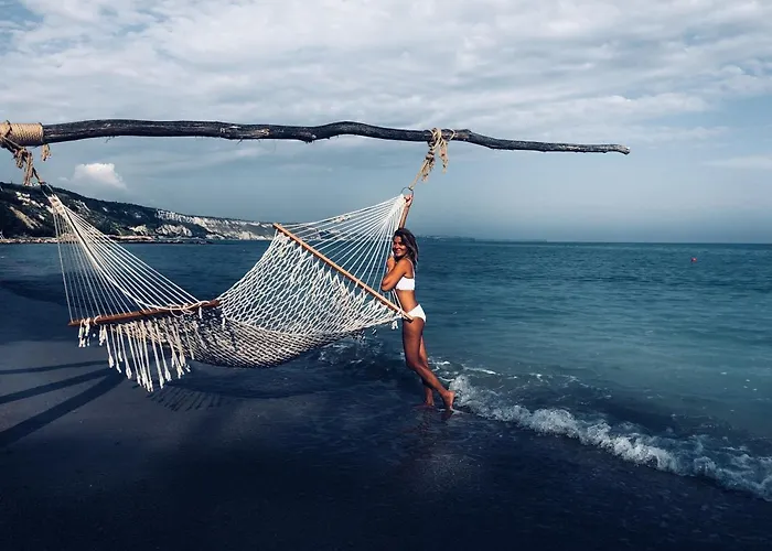 Thracian Cliffs Private *