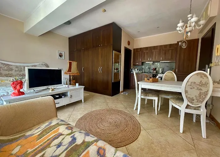 Thracian Cliffs Private * Kavarna