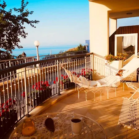 Апартаменты Thracian Cliffs Private