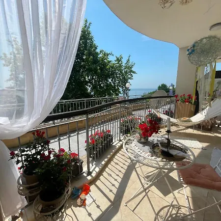 Thracian Cliffs Private Apartman