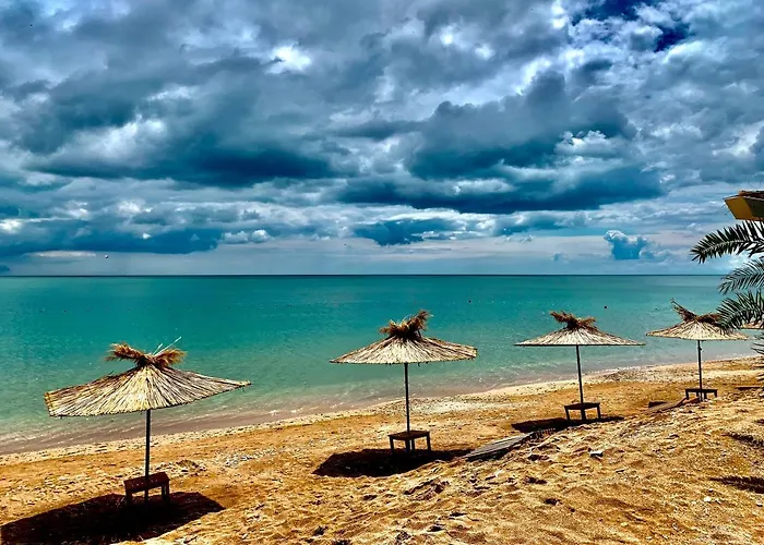 Thracian Cliffs Private